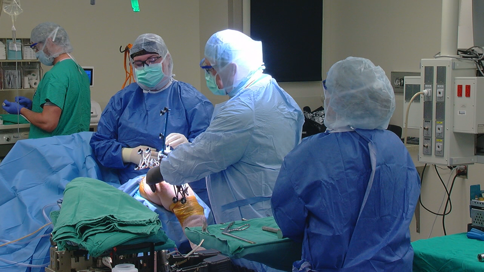 Ask the Expert: How does robotic knee surgery work?