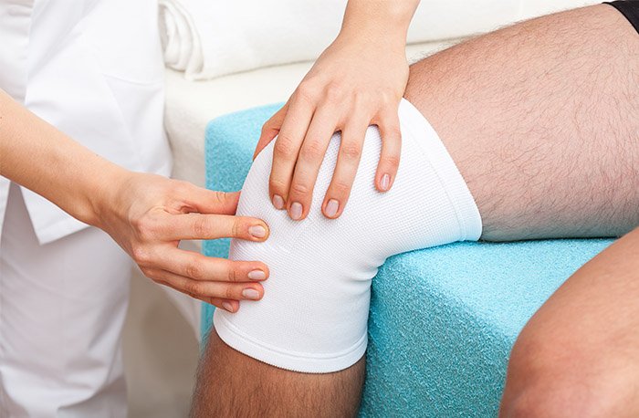 Common Signs and Symptoms of the Prevailing Knee Injuries ...
