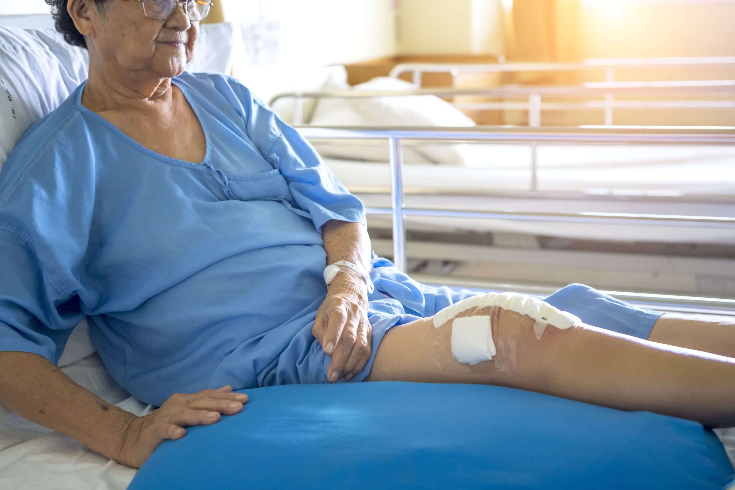 Dos &  donts of recovering after Knee Replacement Surgery.