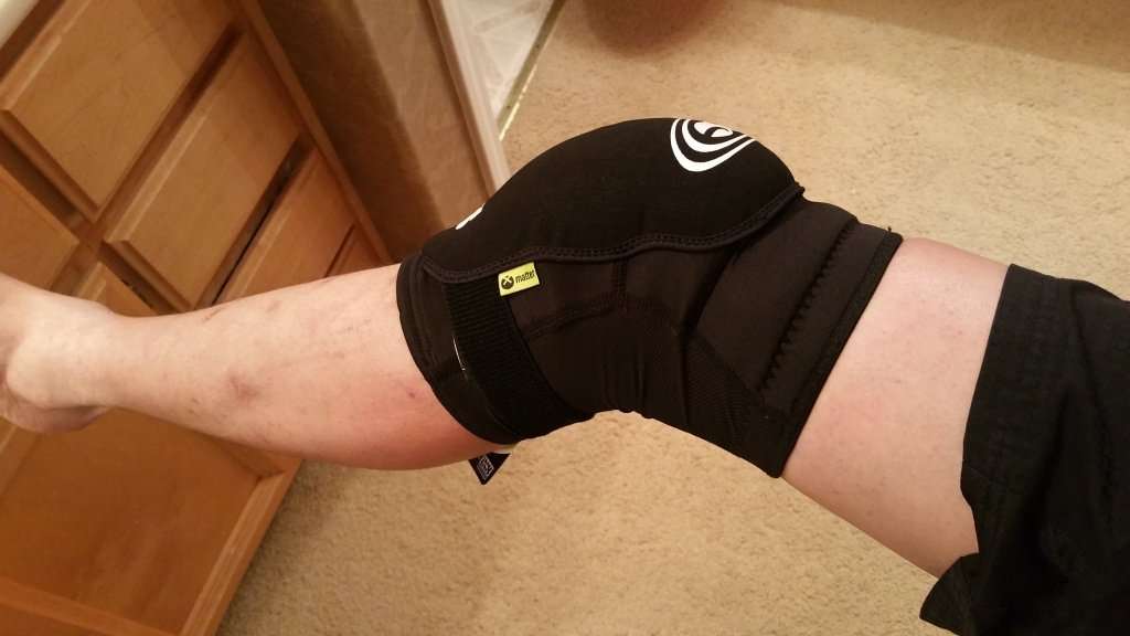 How to tell if knee elbow pads fit?