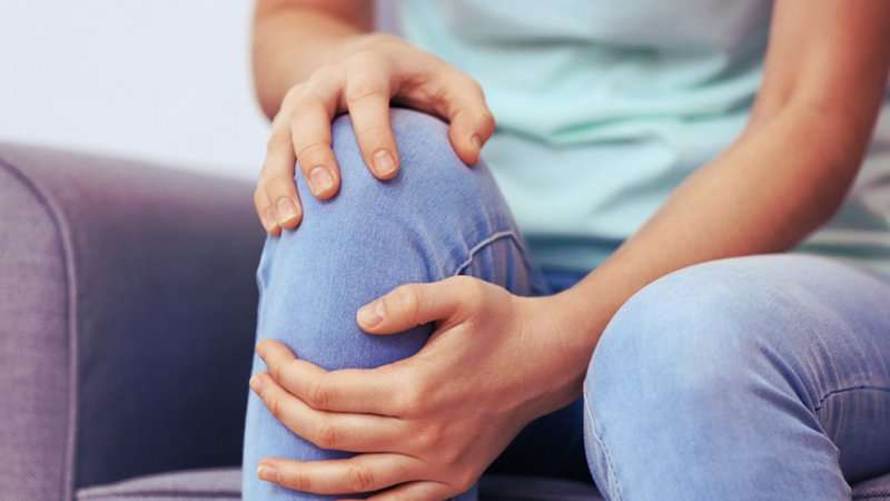 How to Treat a Swollen Knee