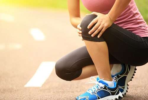 Knee Clicking: Causes, Tips and Exercises to stop clicking ...