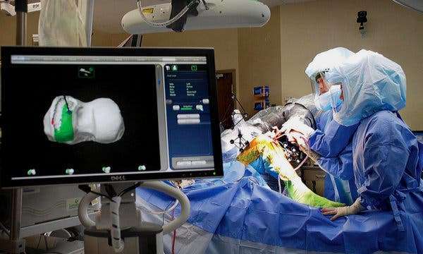 Should Medicare Allow Outpatient Knee Replacement? Doctors ...
